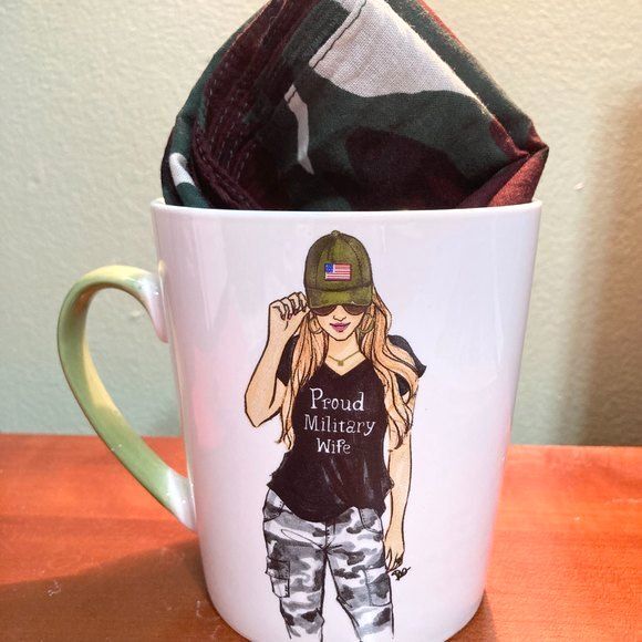 Proud Military Wife 18 oz Mug Camouflage Bandana and Drink Coaster GIFT SET - Picture 6 of 13